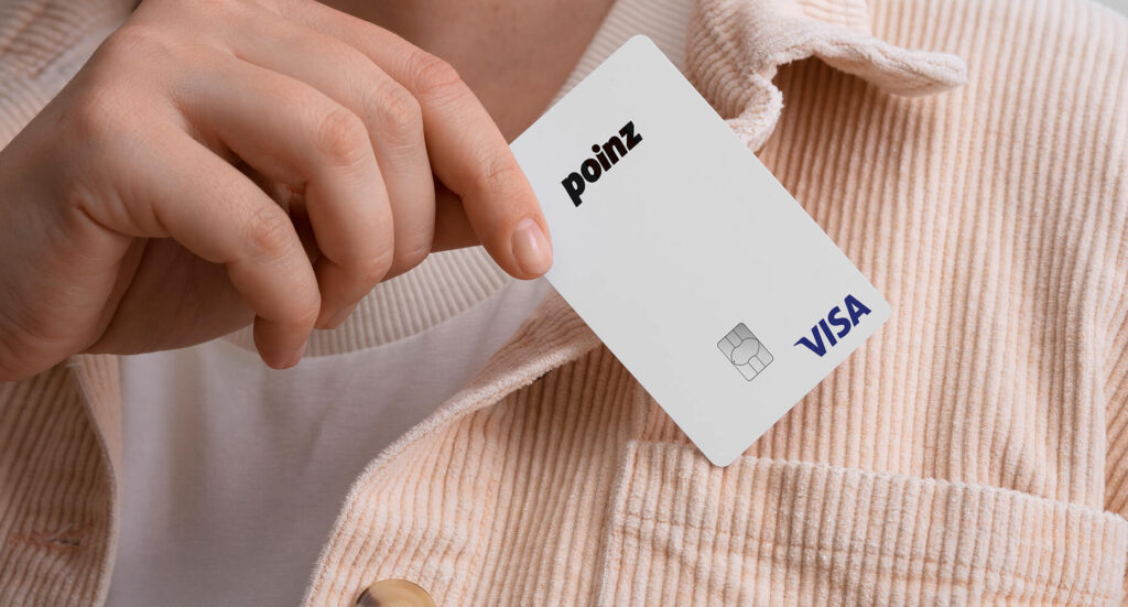 Gratis Kreditkarte Schweiz im Test. Ich empfehle die kostenlose Cashback-Kreditkarte von Poinz.